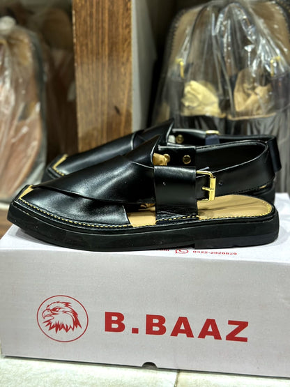 Kaptan Plain Black Chappal