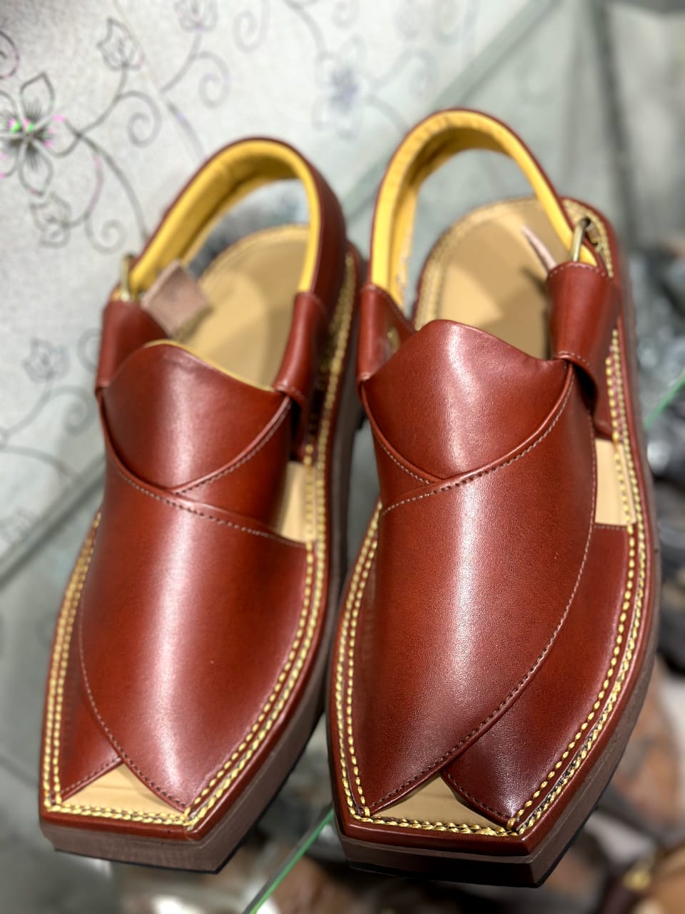 Kaptan Plain Brown Chappal