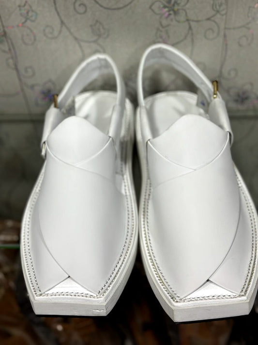 Kaptan Plain White Chappal